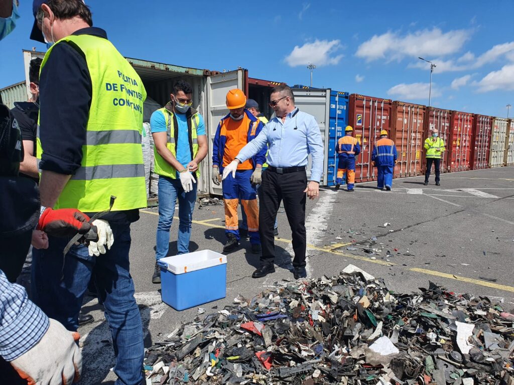 A intrat în vigoare sistemul privind trasabilitatea deșeurilor transfrontaliere în România