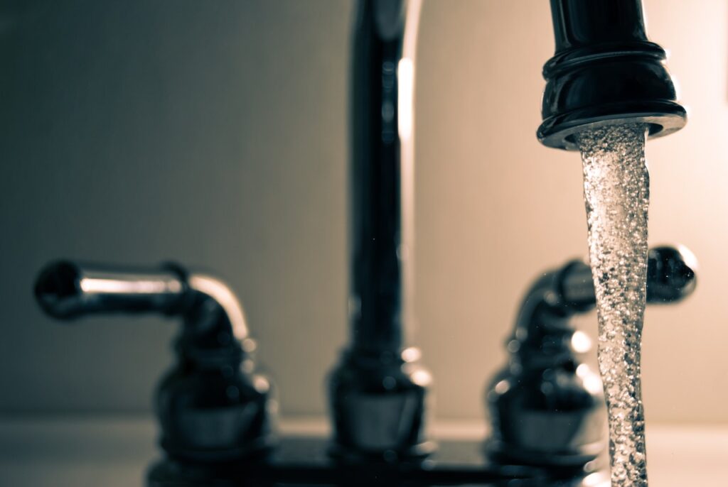 Ministrul Mediului anunță restricții la utilizarea apei potabile: Chiar dacă ne pare rău pentru roșii