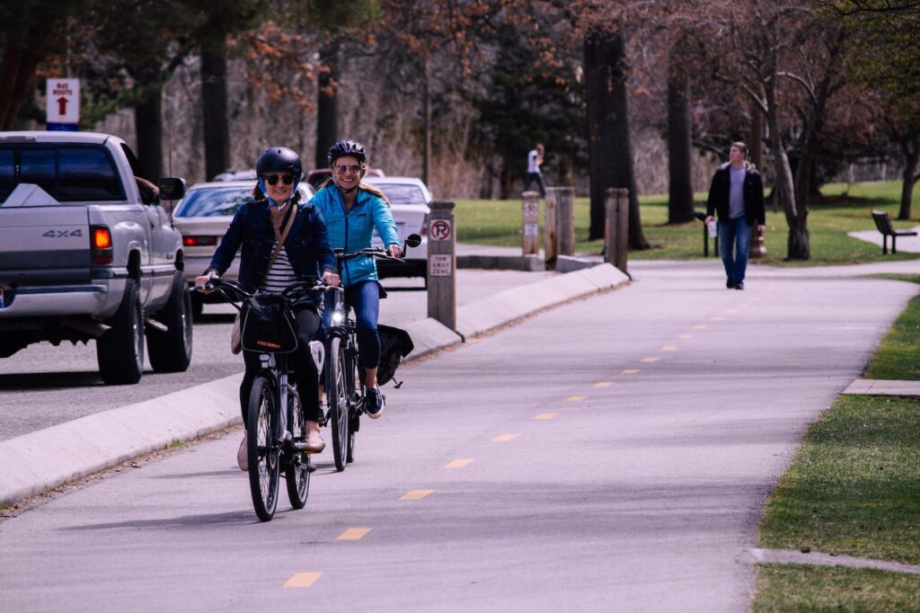 Se anunță cinci noi trasee pentru piste de biciclete în București